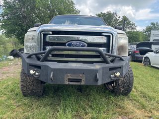 2011 Ford F-350 LARIAT - Exterior Front Center Image